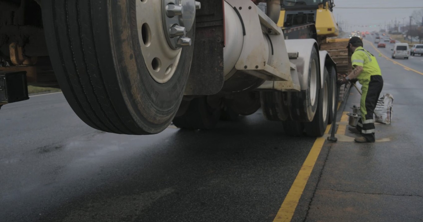 Emergency towing service on highway in Laguna Niguel, CA